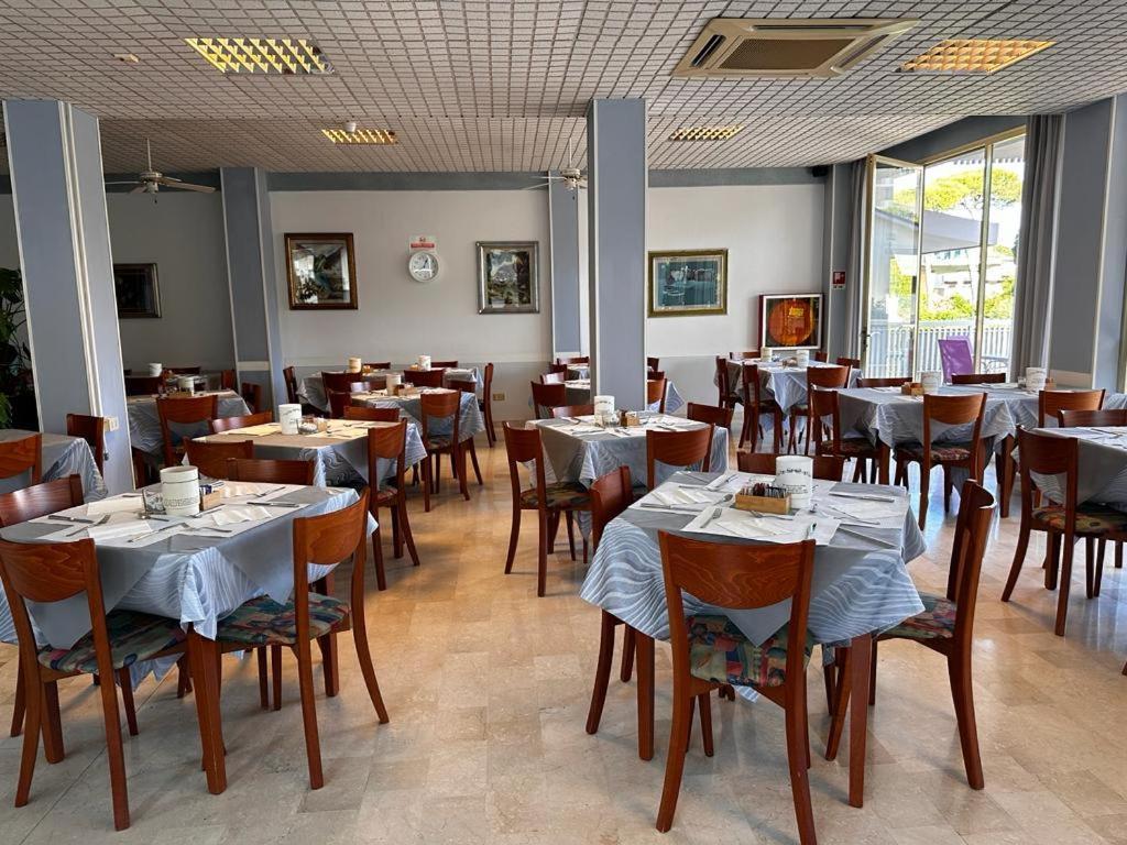 Hotel Singapore 밀라노마리티마 외부 사진